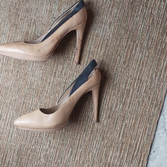 Shoes - Picture 3 of 5